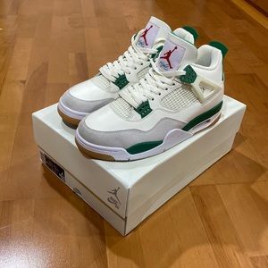 Jordan 4 Pine Green SB